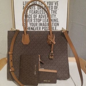 NWT Michael Kors Purse and Wallet Set